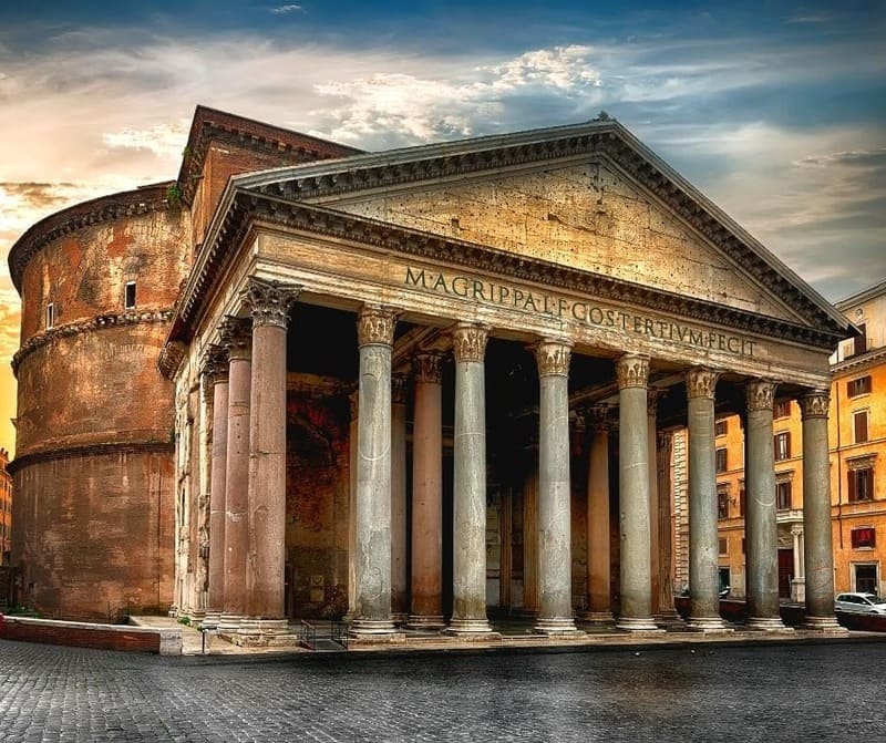 Pantheon (120€)<br><a href="https://servizifotograficiprofessionali.it/en/tourists-tour-roma/rome-sightseeing-3/" title="Pantheon walk">Watch</a>